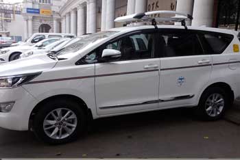 innova crysta car hire delhi