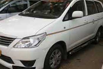 toyota innova car hire delhi
